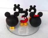 Topo para bolo Mickey e Minie com vela